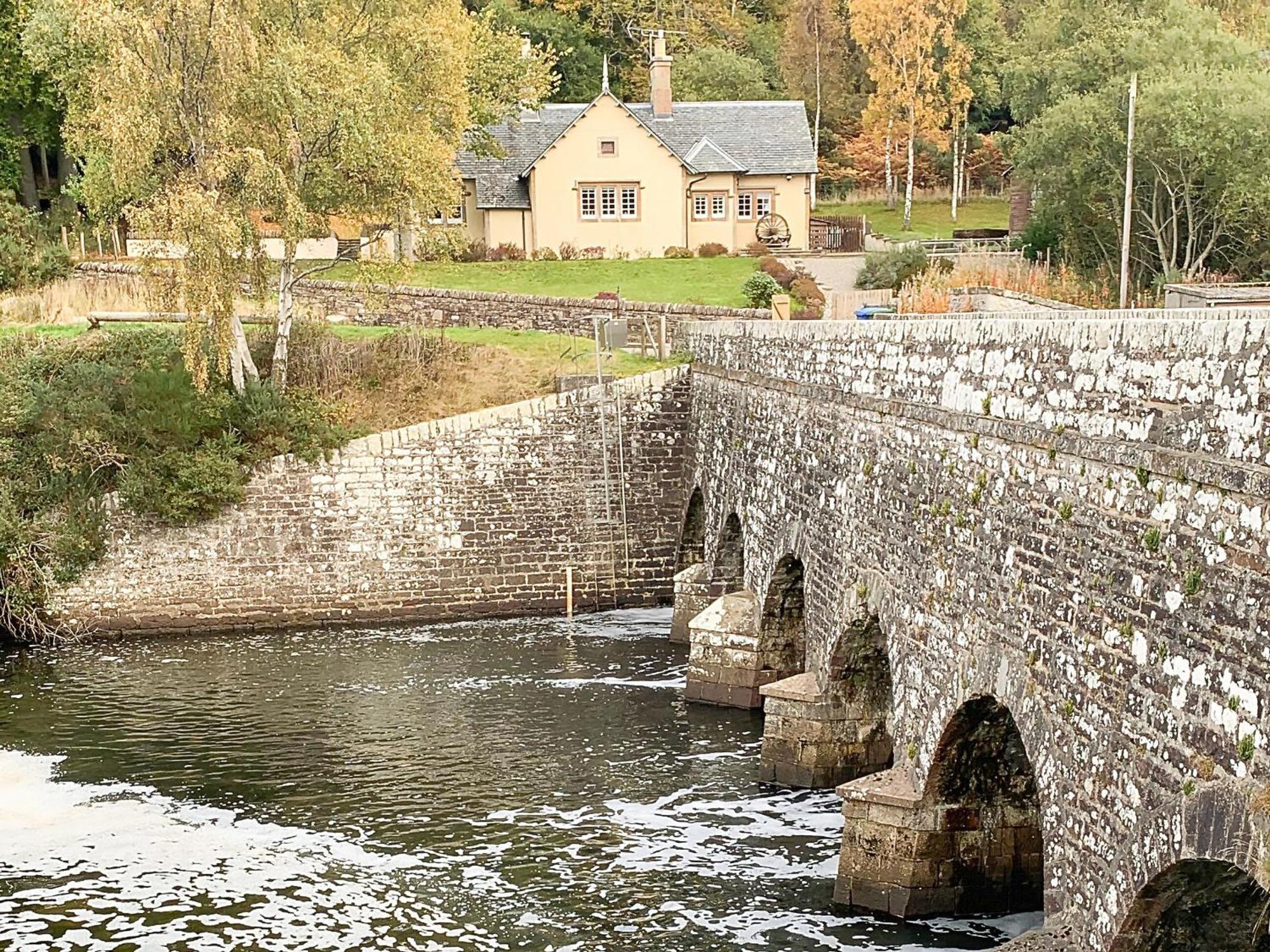 Sluice Keepers Cottage Skelbo Eksteriør billede